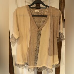 POL Women's Tan and Cream Blouse